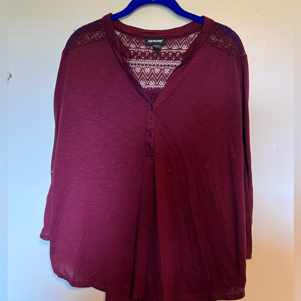 Joe Boxer Red Blouse 3/4 Sleeve Relaxed Fit
